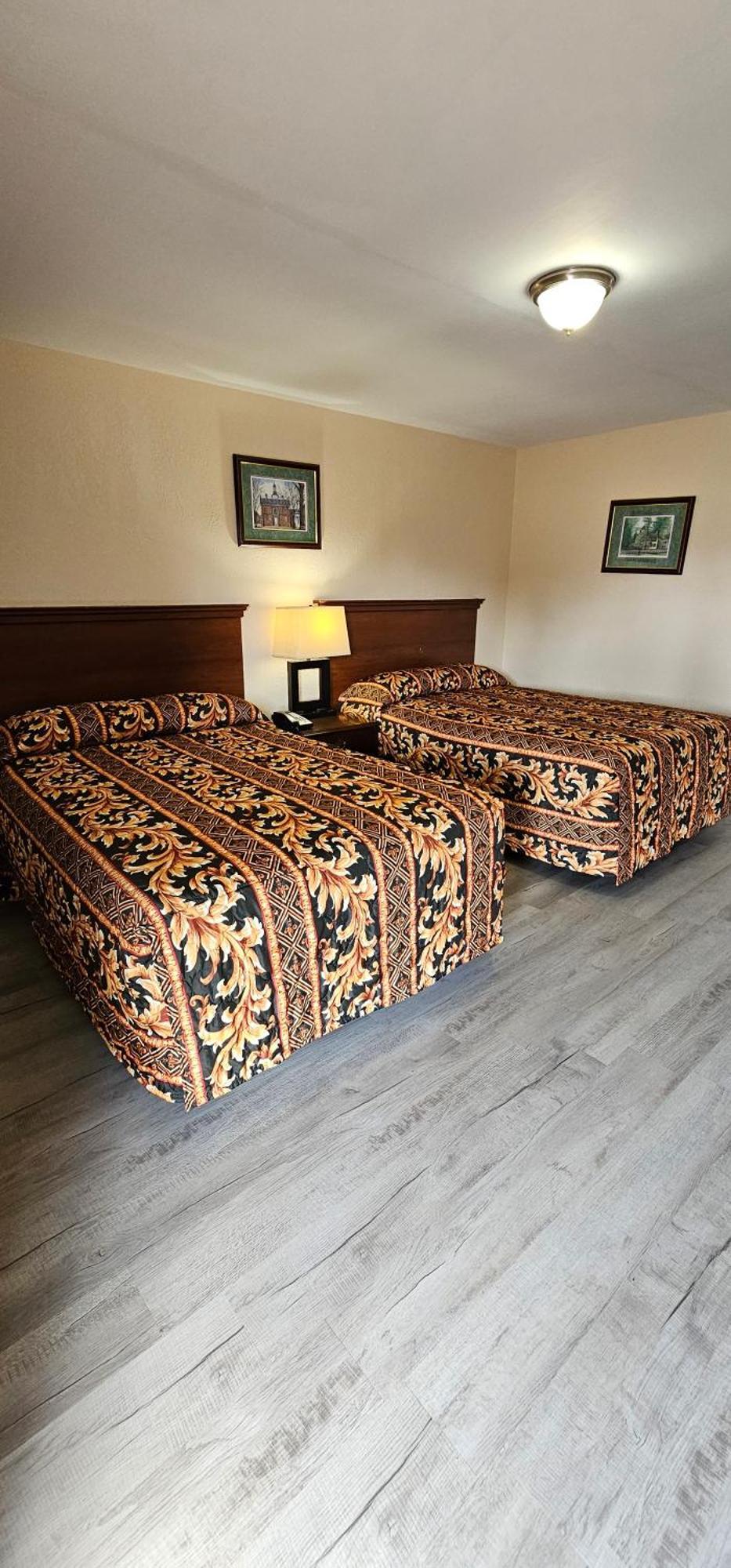 Mount Laurel Motel Hazleton Ngoại thất bức ảnh