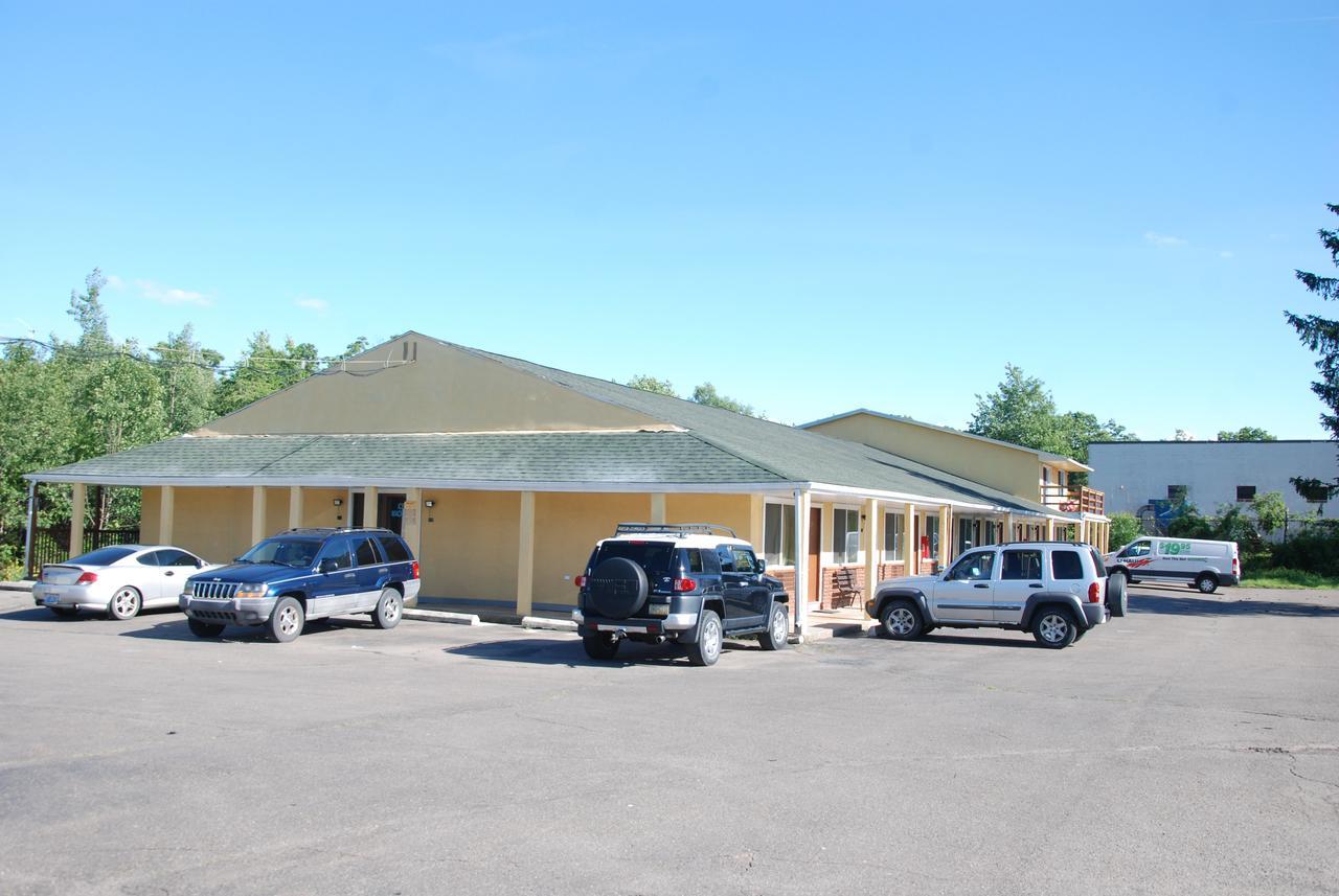 Mount Laurel Motel Hazleton Ngoại thất bức ảnh