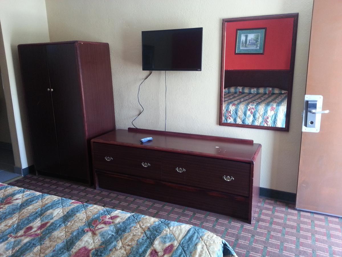 Mount Laurel Motel Hazleton Ngoại thất bức ảnh
